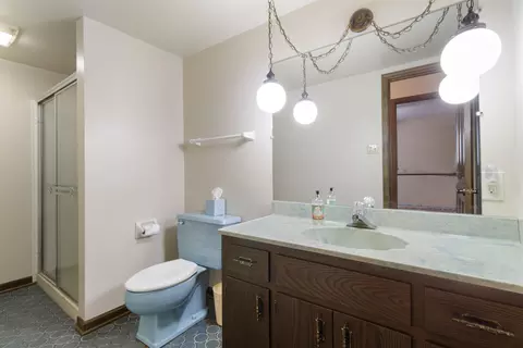Bath - 9536 Walnut Dr, Munster, IN 46321 photo 3 of 3