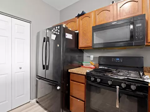 Kitchen - 7627 E 112th Ave, Crown Point, IN 46307 photo 4 of 4
