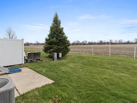 Exterior - 7627 E 112th Ave, Crown Point, IN 46307 photo 4 of 4