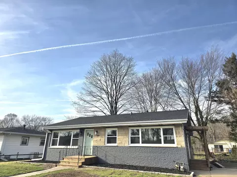 414 Holly Rd, Michigan City, IN 46360