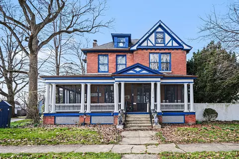 616 C St, La Porte, IN 46350