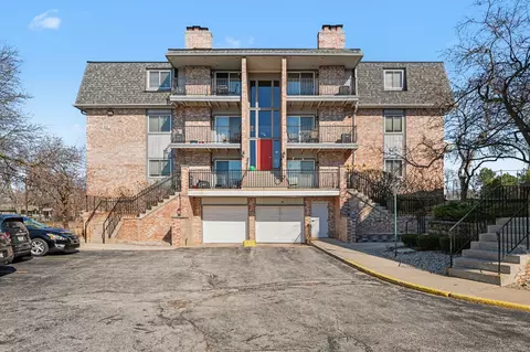 205 W Joliet St #206, Schererville, IN 46375