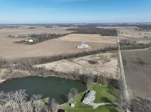 10 W North St, Anderson, IN 46017