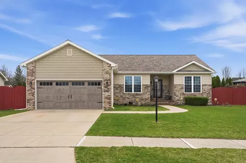 4221 Burlwood Dr, Chesterton, IN 46304