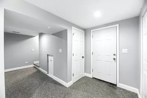 Entry Way - 840 E 25th Ave, Gary, IN 46407 photo 2 of 3