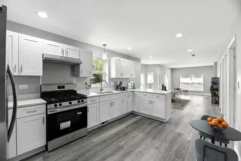 Kitchen - 840 E 25th Ave, Gary, IN 46407 photo 1 of 2