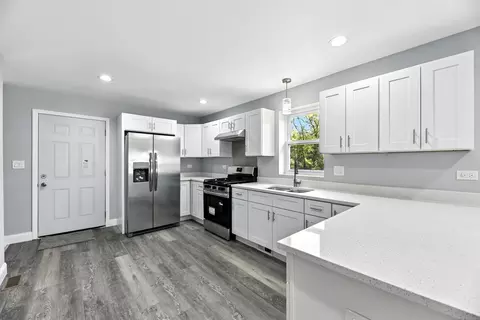 Kitchen - 840 E 25th Ave, Gary, IN 46407 photo 2 of 2