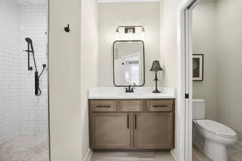 Bath - 717 Verdano Ter, Crown Point, IN 46307 photo 3 of 5