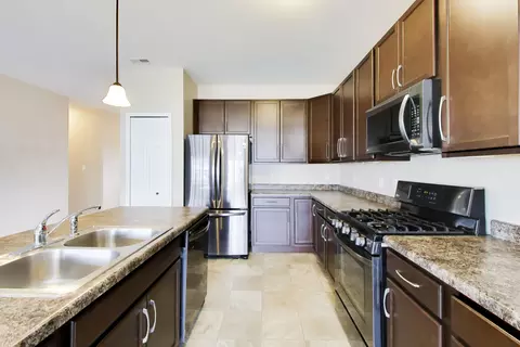 Kitchen - 10204 Robinson Ct, Dyer, IN 46311 photo 2 of 3