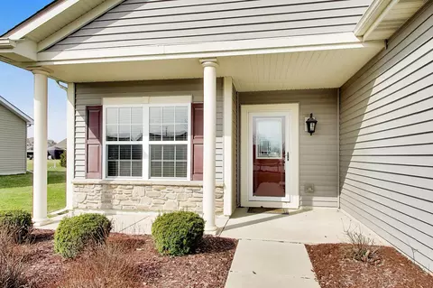 Exterior - 10204 Robinson Ct, Dyer, IN 46311 photo 2 of 7