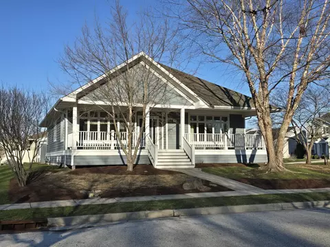 2425 Dickinson Rd, Chesterton, IN 46304