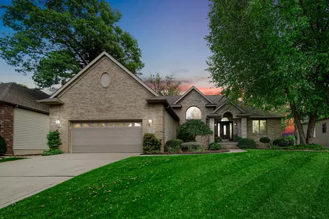 97 Scotscraig Dr, Valparaiso, IN 46385