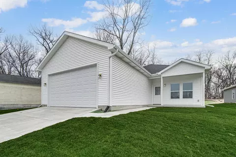 3941 Riverdale Ave, Lake Station, IN 46405