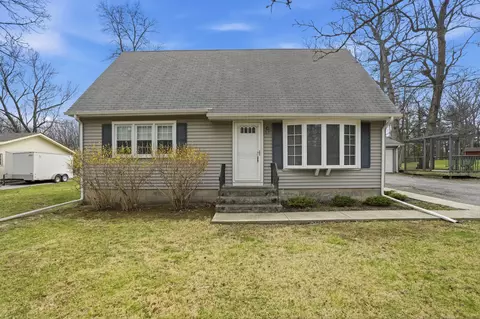 8951 State Line Rd, Dyer, IN 46311