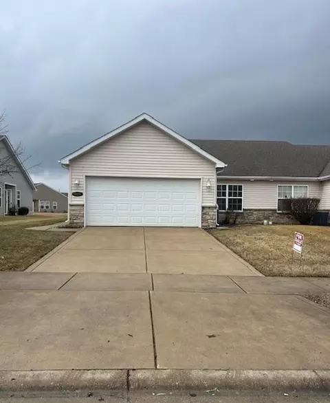 6878 Marsh View St, Merrillville, IN 46410