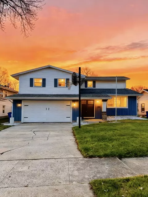 3429 42nd St, Highland, IN 46322