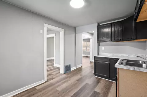 Entry Way - 565 Jackson St, Gary, IN 46402 photo 1 of 2