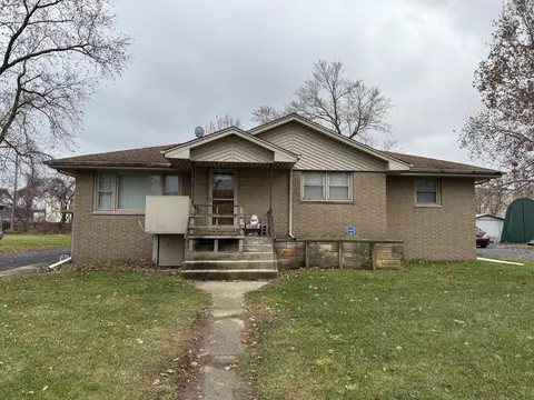 305 W 35th Ave, Griffith, IN 46319