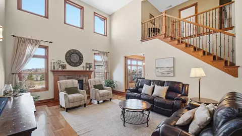 Living - 9784 Jack Dr, Saint John, IN 46373 photo 3 of 4