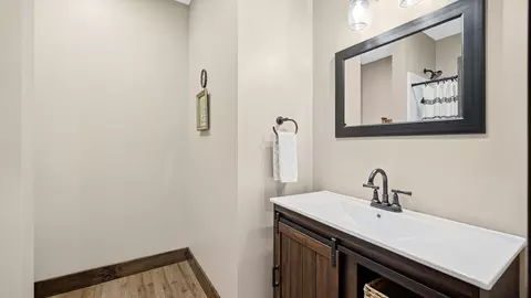 Bath - 9784 Jack Dr, Saint John, IN 46373 photo 5 of 5