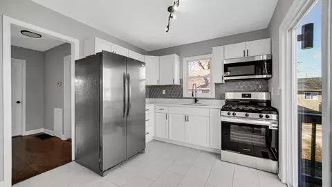 Kitchen - 6139 Marshall Ave, Hammond, IN 46323 photo 1 of 1