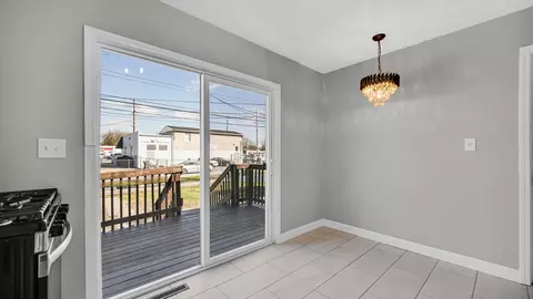 Dining - 6139 Marshall Ave, Hammond, IN 46323 photo 2 of 2