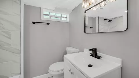 Bath - 6139 Marshall Ave, Hammond, IN 46323 photo 2 of 2