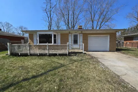 5768 Roosevelt Pl, Merrillville, IN 46410