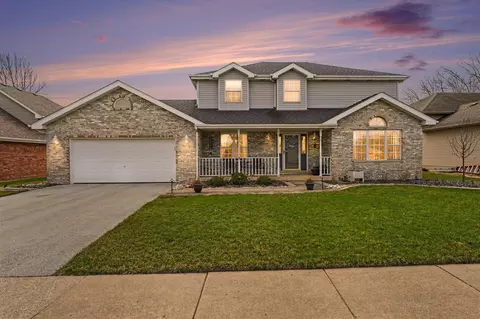 48 Summerhill Dr, Dyer, IN 46311