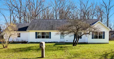 1510 Ash St, Chesterton, IN 46304