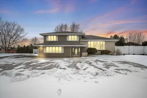 13440 W 93rd Ave, Saint John, IN 46373