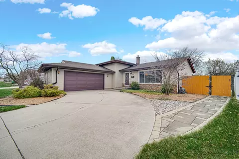 1814 Tulip Ln, Munster, IN 46321