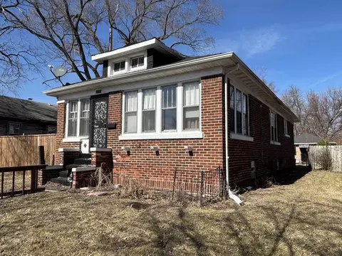 Exterior - 128 W 41st Ave, Gary, IN 46408 photo 2 of 3