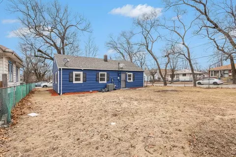 Exterior - 5207 W 4th Pl, Gary, IN 46406 photo 2 of 3