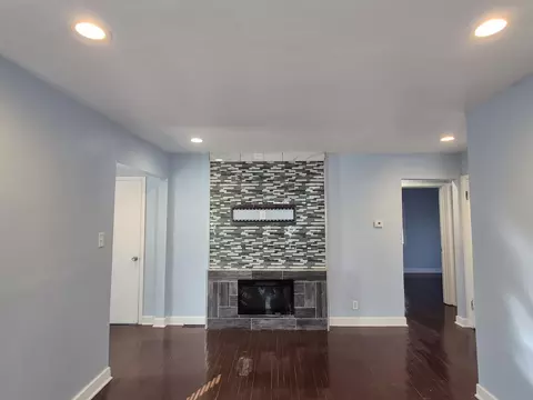Living - 908 E 45th Ave, Gary, IN 46409 photo 3 of 4