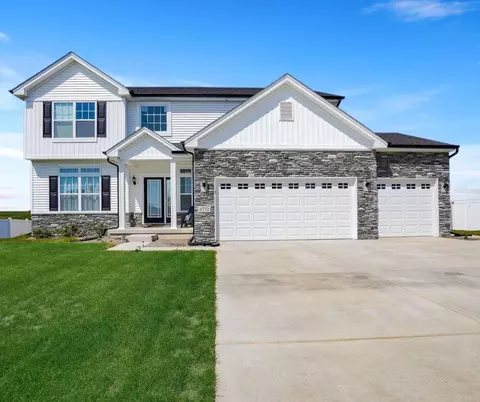 8772 Potomac Way, Lowell, IN 46356