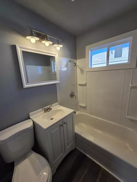 Bath - 1622 Ohio St, Gary, IN 46407 photo 2 of 2