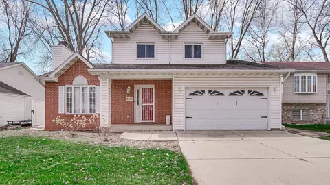 2455 W 61st Pl, Merrillville, IN 46410