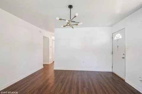 Living - 2003 Wright St, Gary, IN 46404 photo 2 of 5