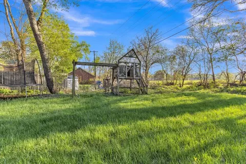 Exterior - 4630 Jefferson Pl, Gary, IN 46408 photo 6 of 7
