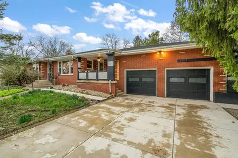 8814 Lee St, Crown Point, IN 46307