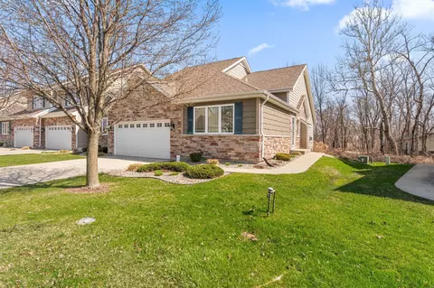 2323 Legend Cir, Chesterton, IN 46304