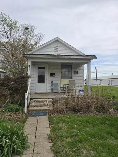 624 W 6th St, Mount Vernon, IN 47620