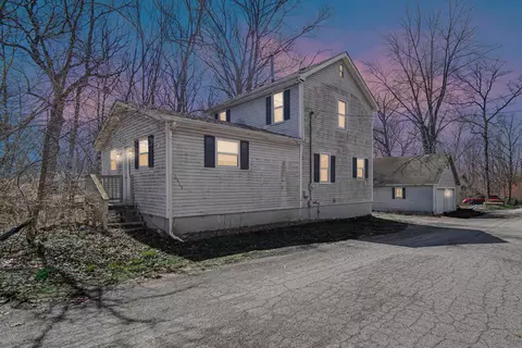6415 W 146th Pl, Crown Point, IN 46307