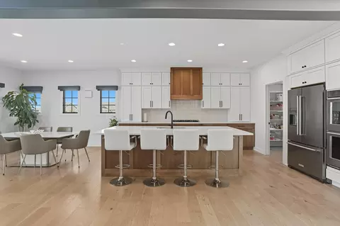 Kitchen - 8334 W 105th Ave, Saint John, IN 46373 photo 6 of 7