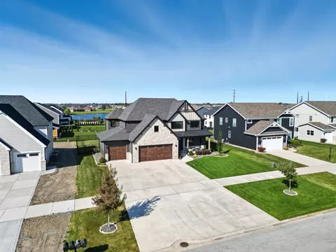 View/Area - 8334 W 105th Ave, Saint John, IN 46373 photo 1 of 7