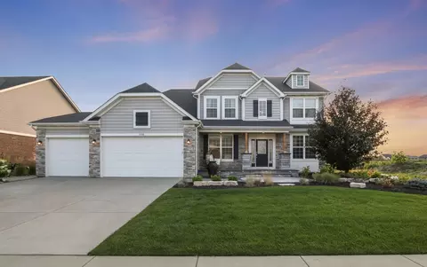 10148 Sentry Dr, Saint John, IN 46373