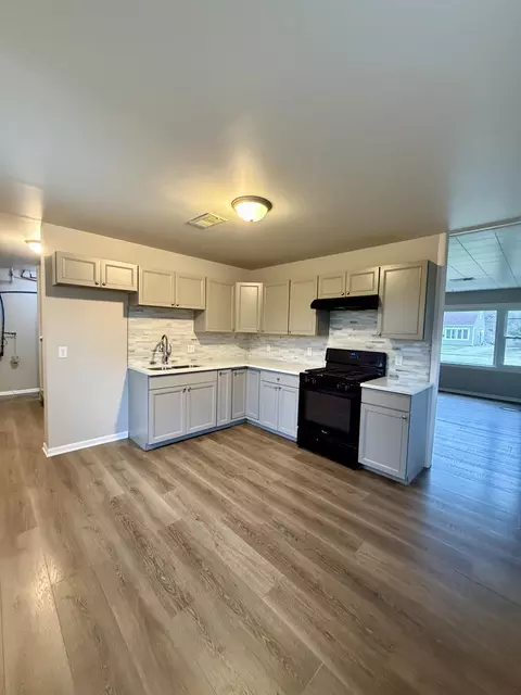 Kitchen - 800 Clinton St, Gary, IN 46406 photo 1 of 3