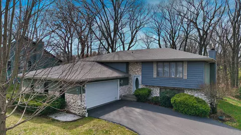 186 Wexford Rd, Valparaiso, IN 46385