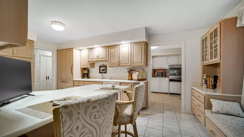 Kitchen - 2255 Bordeaux Walk #A2, Highland, IN 46322 photo 1 of 5